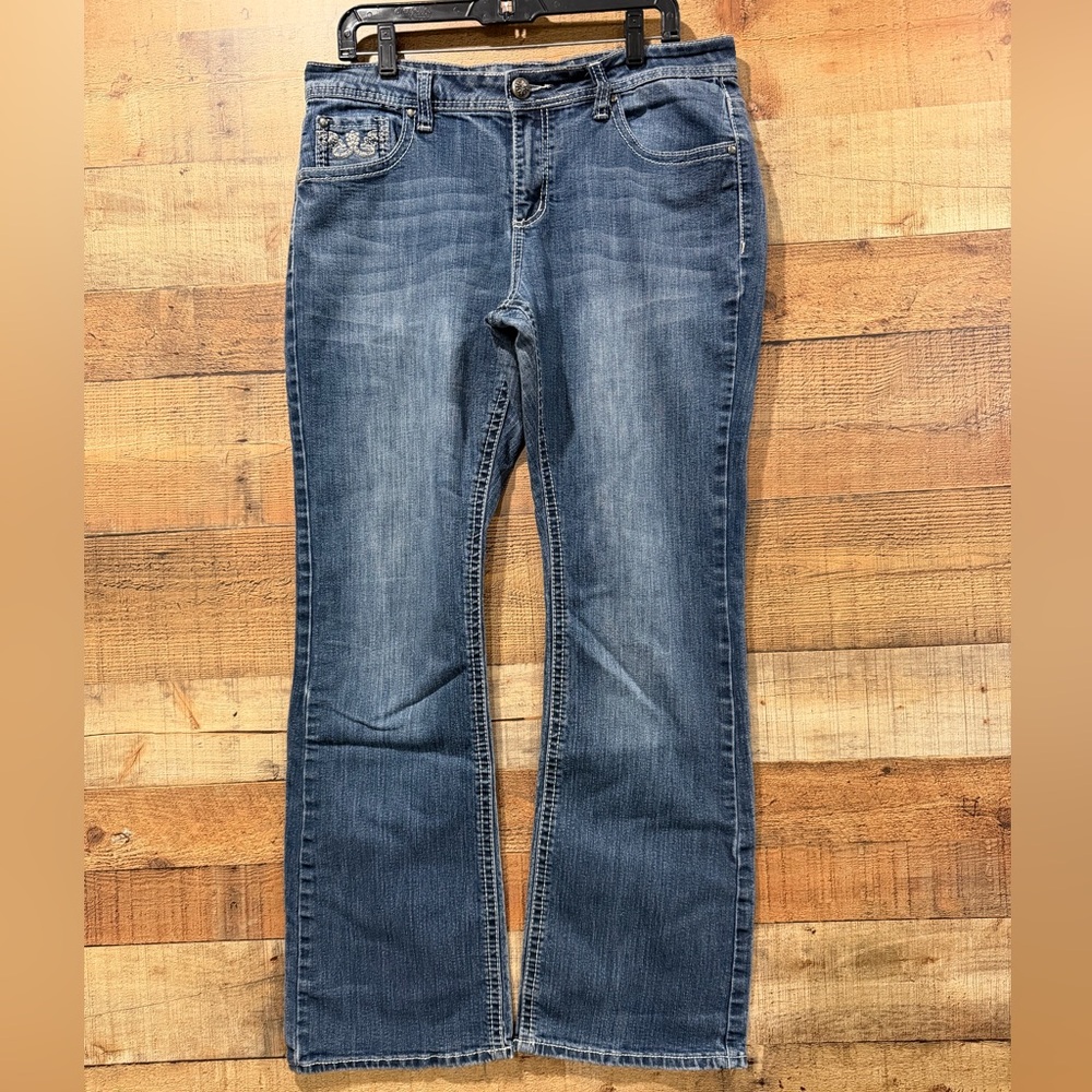 New Directions Weekend Ladies Embellished Bootcut Jeans Size 14